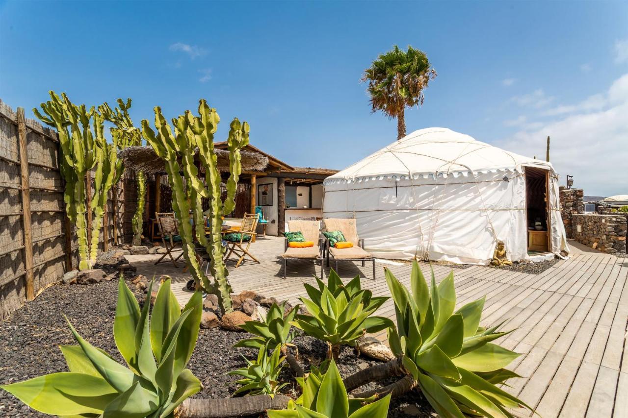 Finca De Arrieta Village - Yurts And Stone Cottages - Shared Pool - Walking Distance To Arrieta Beach - Off Grid Tabayesco Εξωτερικό φωτογραφία