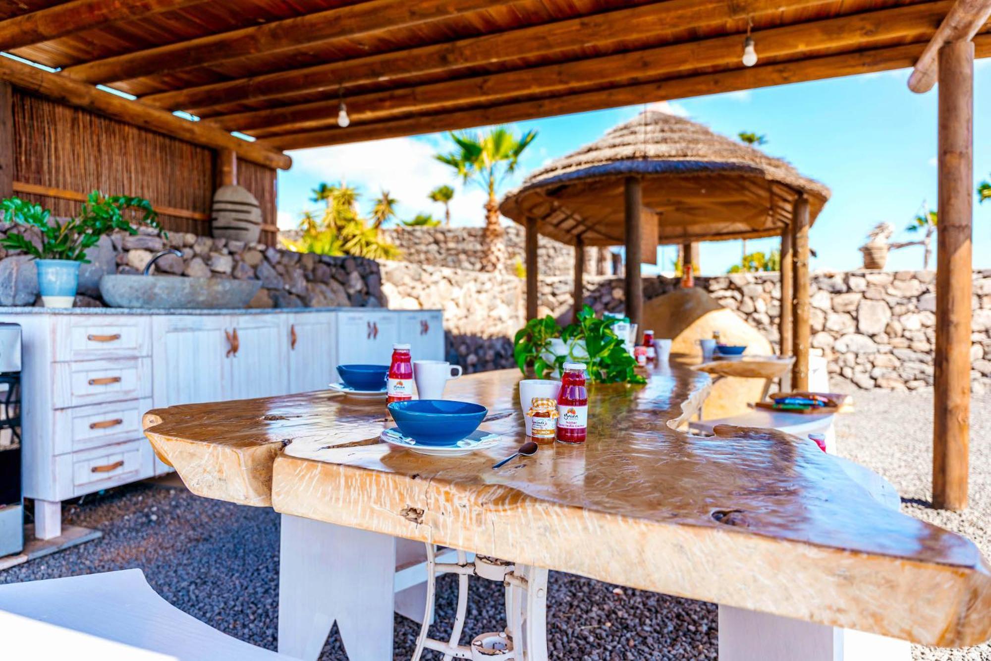 Finca De Arrieta Village - Yurts And Stone Cottages - Shared Pool - Walking Distance To Arrieta Beach - Off Grid Tabayesco Εξωτερικό φωτογραφία