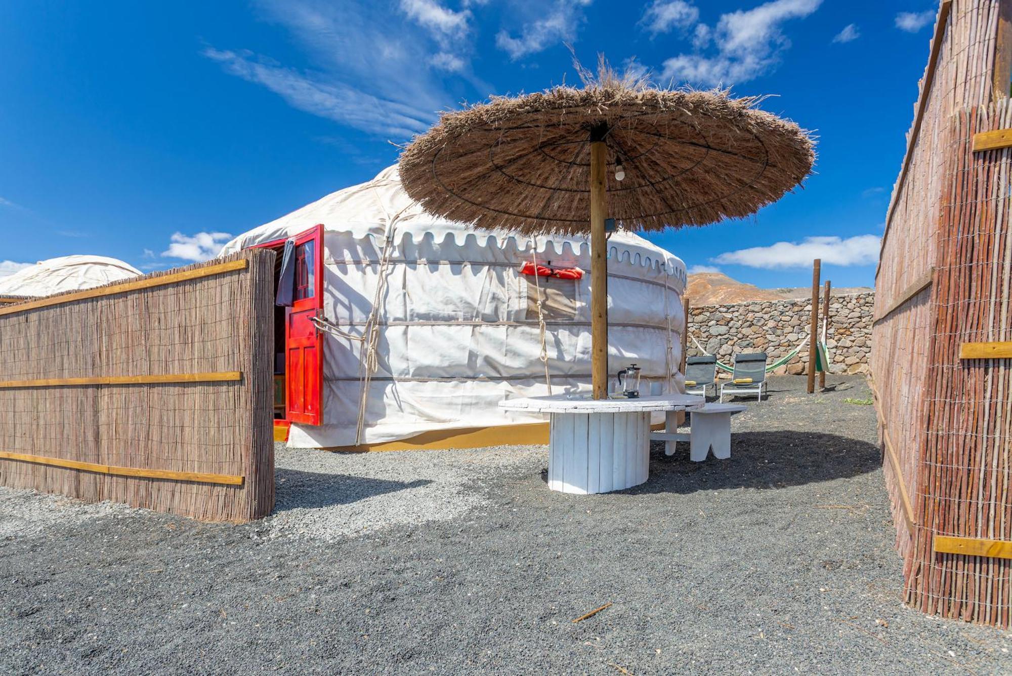 Finca De Arrieta Village - Yurts And Stone Cottages - Shared Pool - Walking Distance To Arrieta Beach - Eco Friendly Tabayesco Εξωτερικό φωτογραφία
