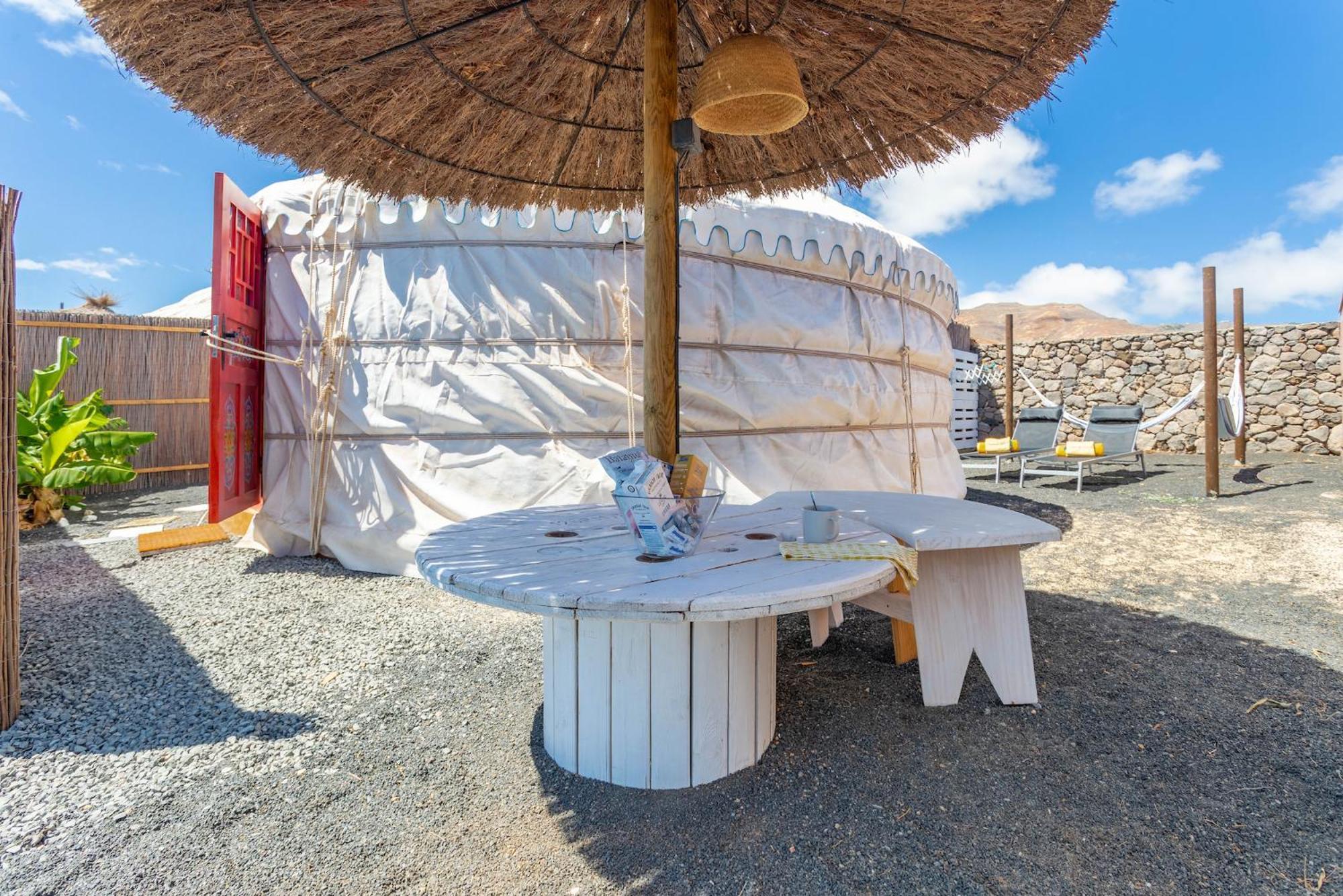 Finca De Arrieta Village - Yurts And Stone Cottages - Shared Pool - Walking Distance To Arrieta Beach - Eco Friendly Tabayesco Εξωτερικό φωτογραφία